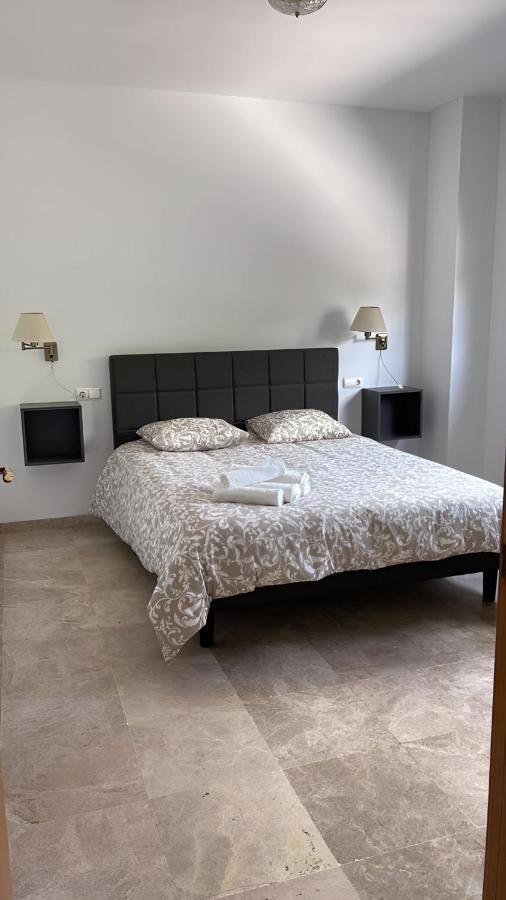 Stelarium-Suite Con Bano Privado En Casa Compartida-Uebica2 Mairena del Aljarafe Kültér fotó